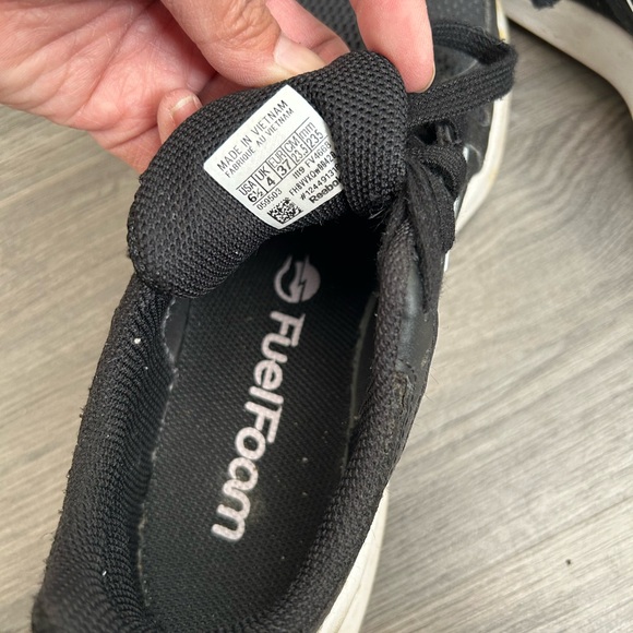 Womens shoes - Picture 3 of 4